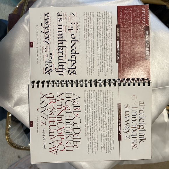 25th Edition, A Comprehensive Guide to Pen & Brush Lettering Calligraphy - Picture 3 of 16